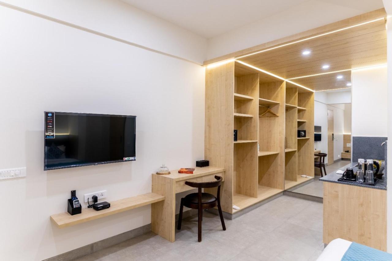 Iris Suites Bangalore Extérieur photo